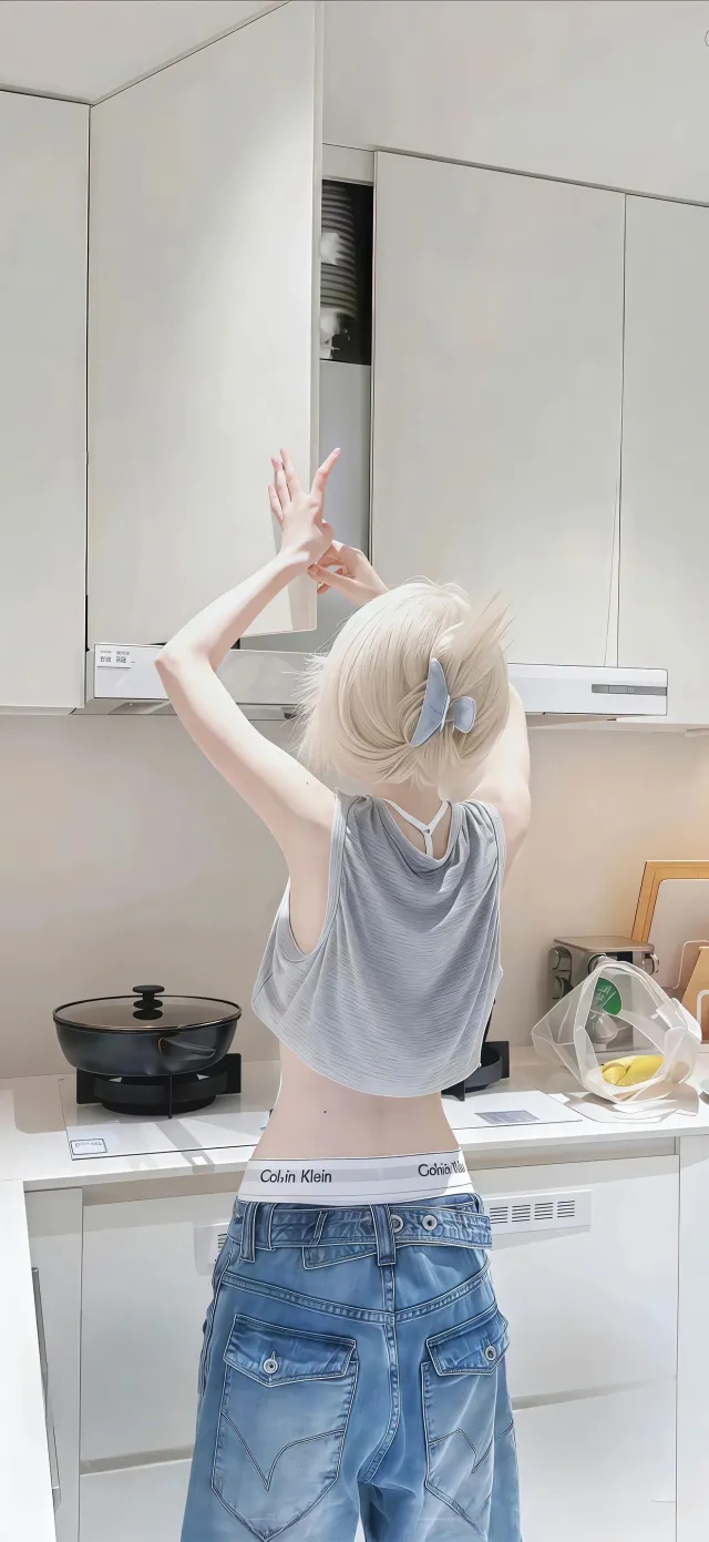金发美女厨房拿取橱柜背影美女手机壁纸
