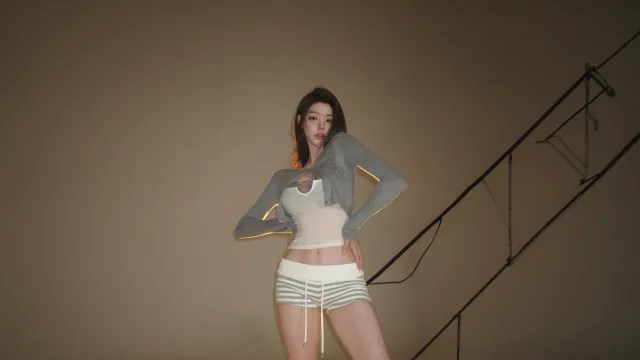 灰色上衣美女人物电脑壁纸