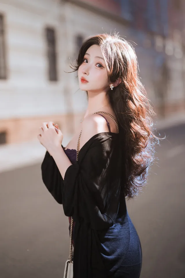 凉凉子美艳小妈