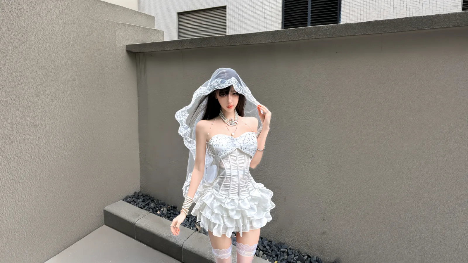白色蕾丝短裙头纱气质清纯唯美美女摄影电脑壁纸