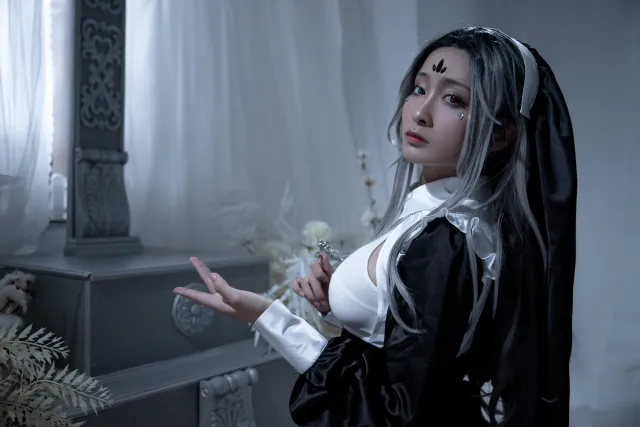 洛璃LoLiSAMA修女