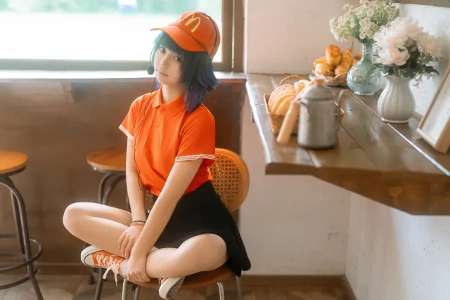 穿着黄色围裙的cosplay