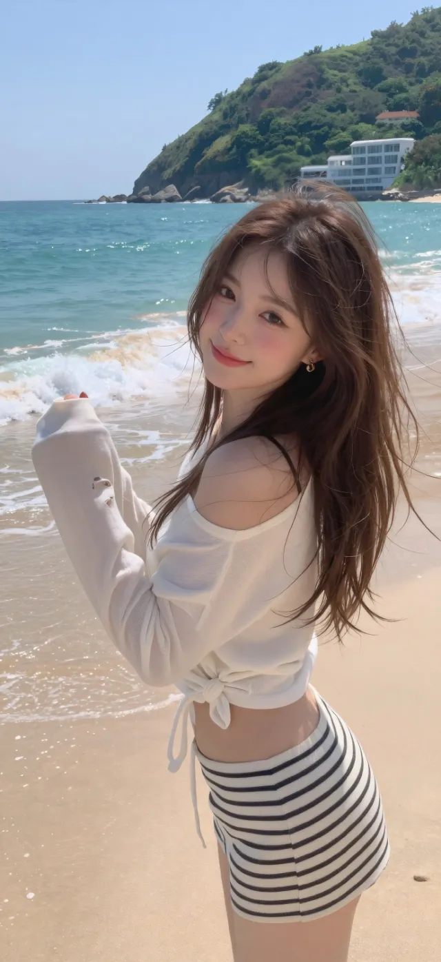 海边微笑露肩条纹短裤美女手机壁纸
