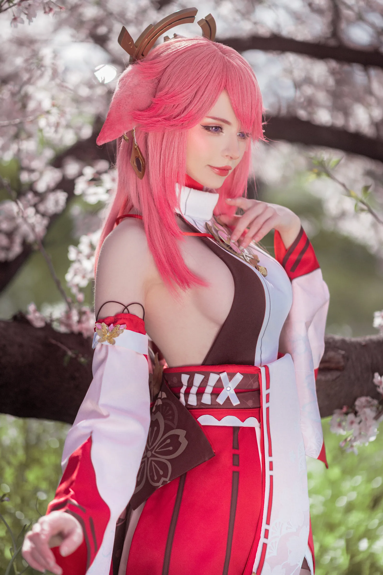 PeachMilky角色扮演原神八重神子4k手机壁纸
