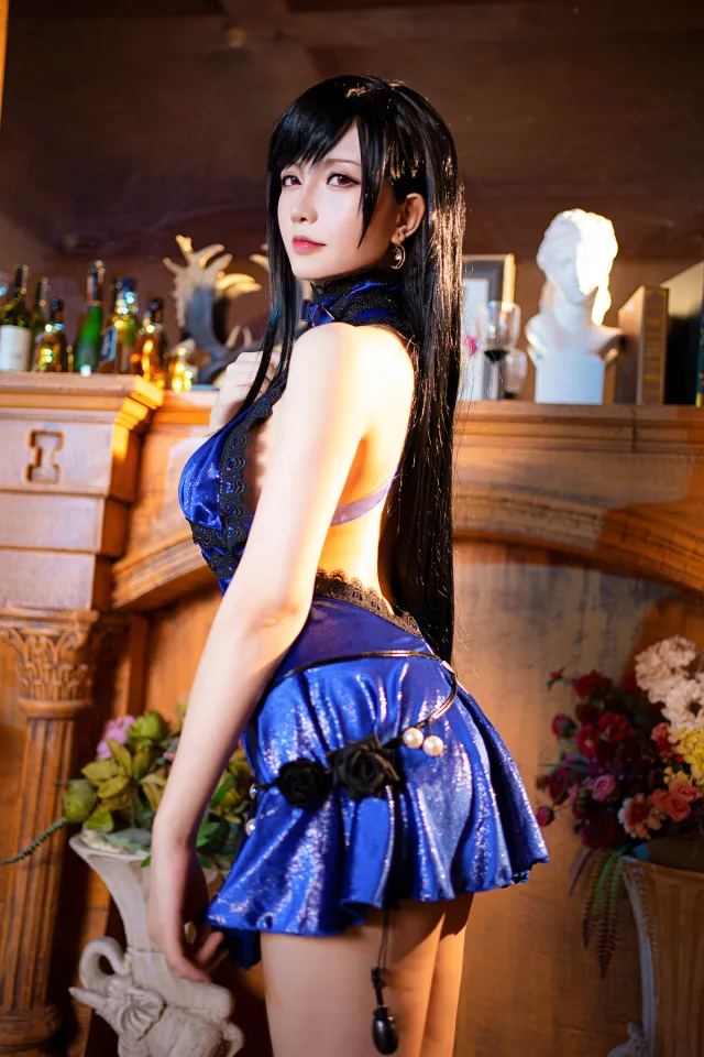 星之迟迟角色扮演蒂法·洛克哈特2k手机壁纸