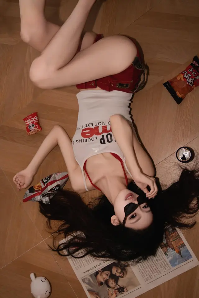 复古风居家少女摄影手机壁纸